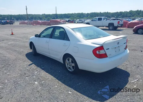 2002 Toyota Camry Se V6 z USA, uszkodzony, nr VIN JTDBF32K220027033